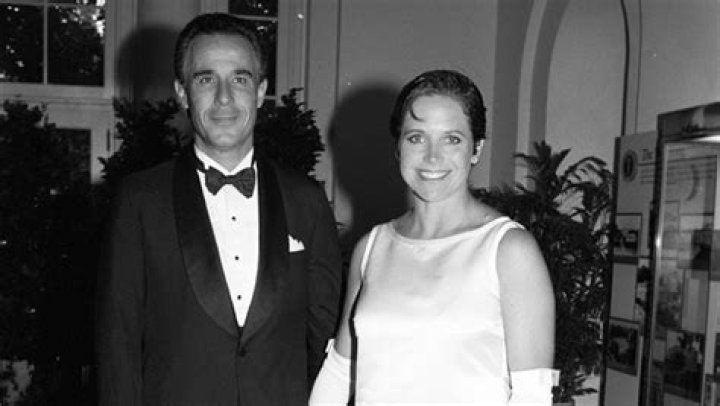 Katie Couric Posts Heartbreaking Pics With Late Husband Jay On Their 30th Anniversary