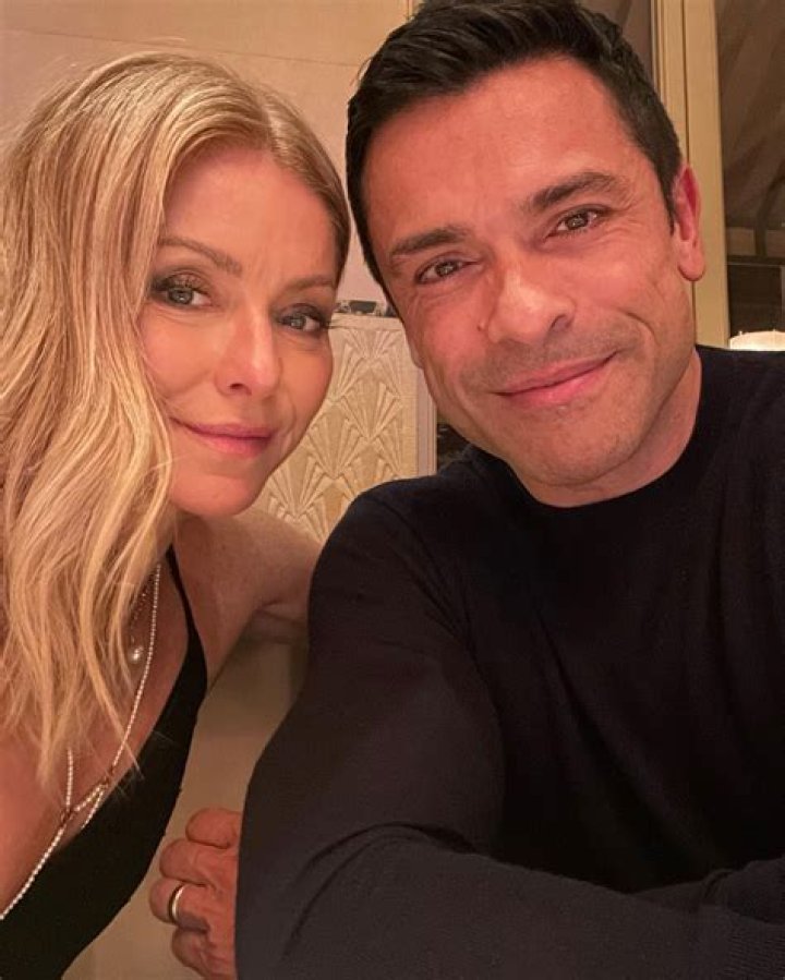 Kelly Ripa Recalls ‘Sexual Rituals’ With Mark Consuelos When They Spent 10 Months Apart