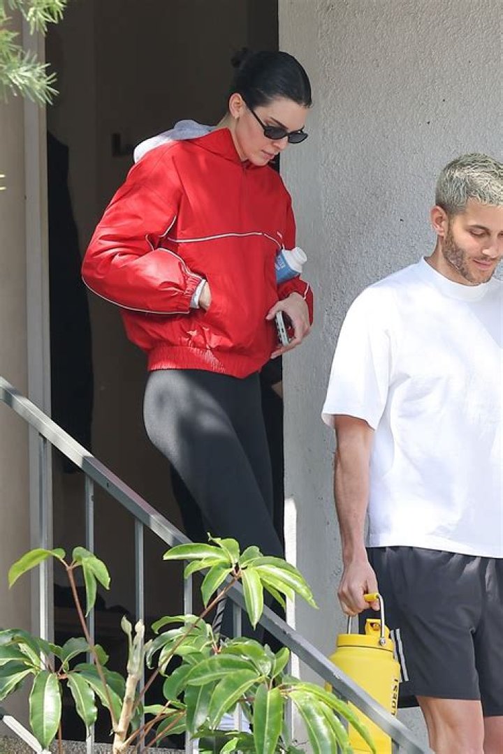Kendall Jenner Steps Out In Crop Top & Shorts For Lunch With Hailey Bieber After Split