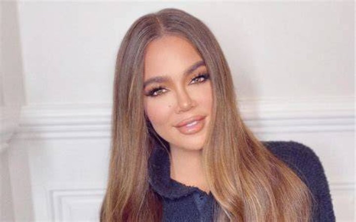 Khloe Kardashian Fires Back At Hater Who Says She Looks Like An ‘Alien’ In New Migraine Ad
