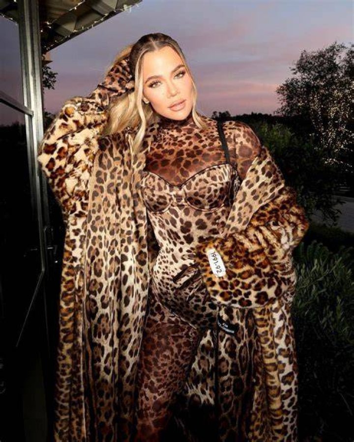 Khloe Kardashian Rocks Leopard Dress In Italy: Pics – Hollywood Life
