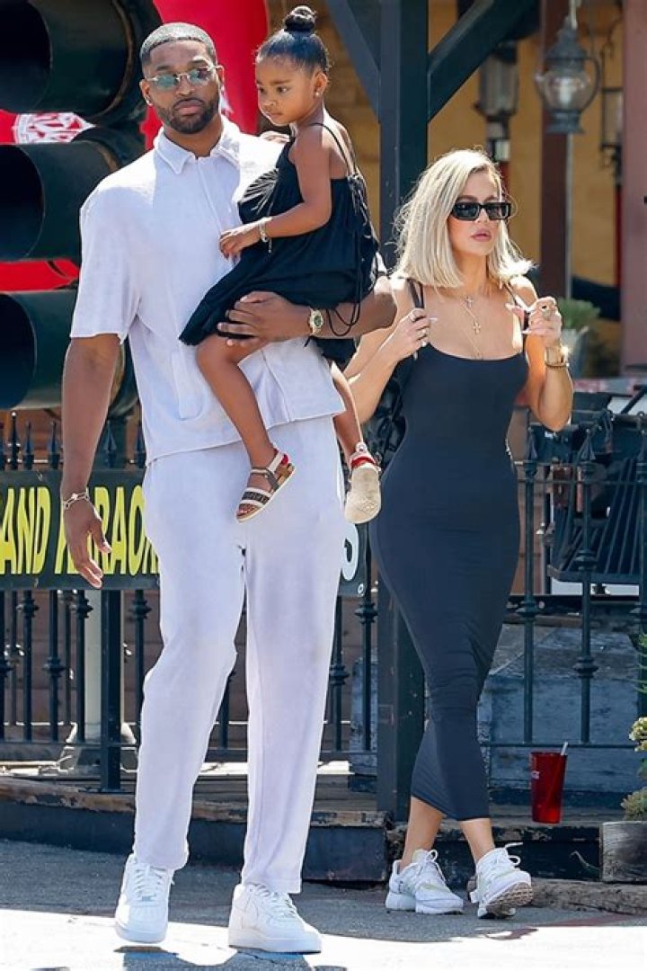 Khloe Kardashian’s Friends Think She isn’t Done With Tristan Thompson – Hollywood Life