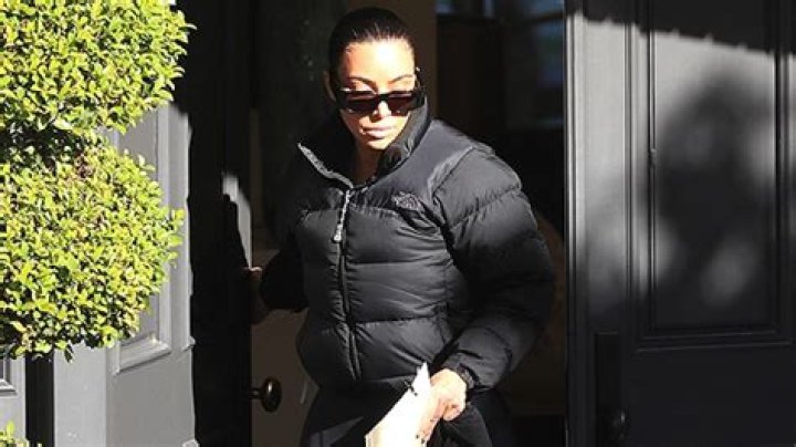 Kim Kardashian Holds A Folder Of Papers After Kanye West Clapback – Hollywood Life