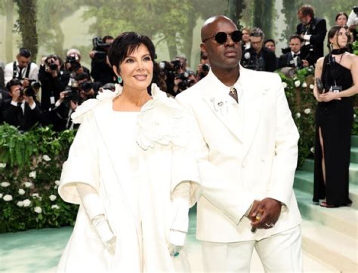 Kim Kardashian & Khloe Slam Kourtney For Getting Too Close To Corey Gamble