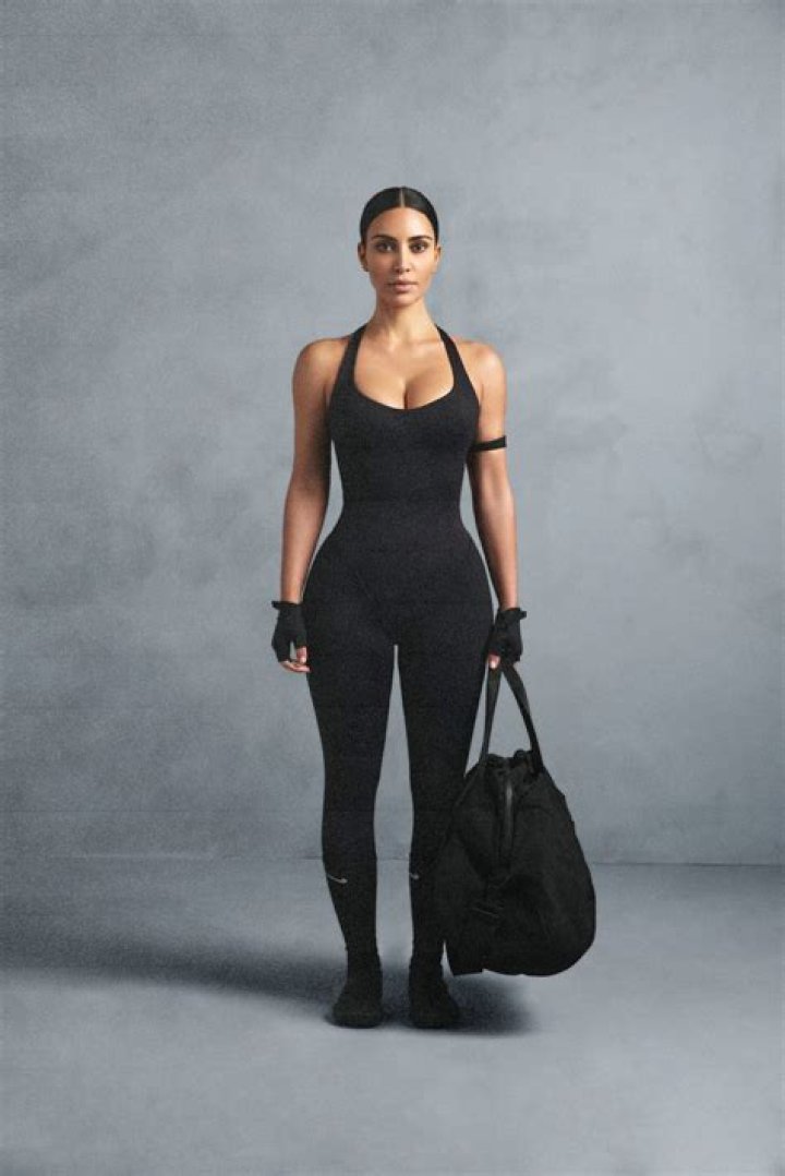 Kim Kardashian Rocks Black Bodysuit: Video – Hollywood Life