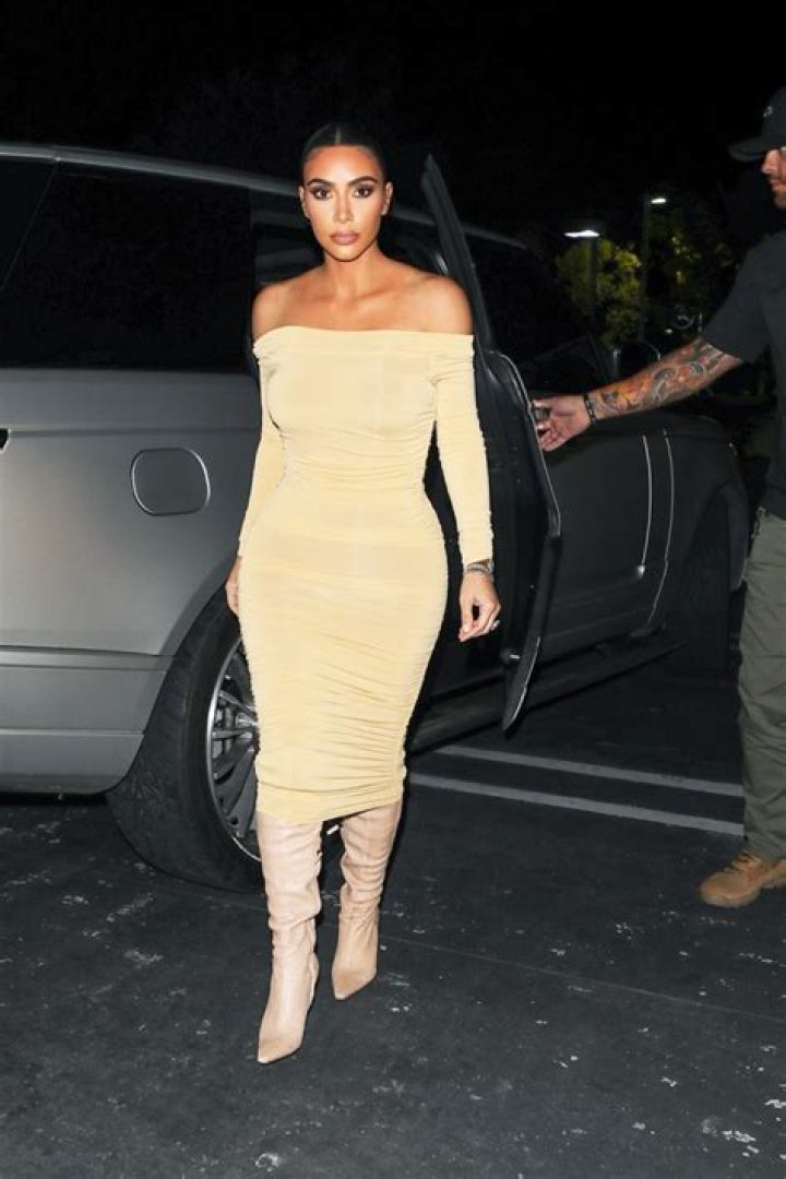 Kim Kardashian’s Tightest Dresses Of All Time — Pics – Hollywood Life