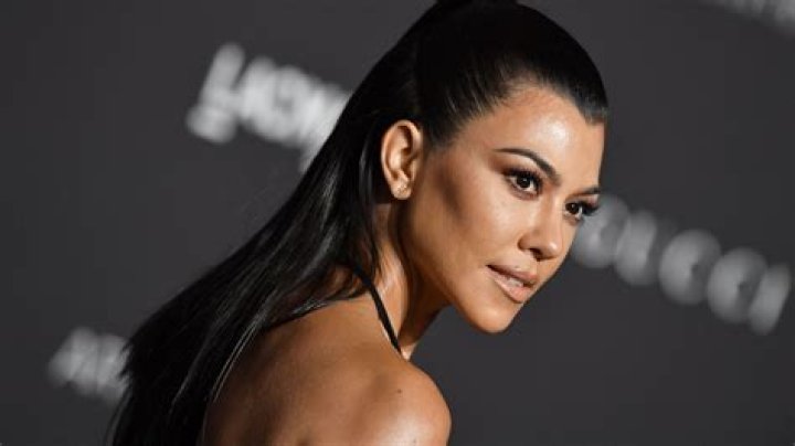 Kourtney Kardashian, 40, Slays In Plunging Green Cutout Gown — See Pic