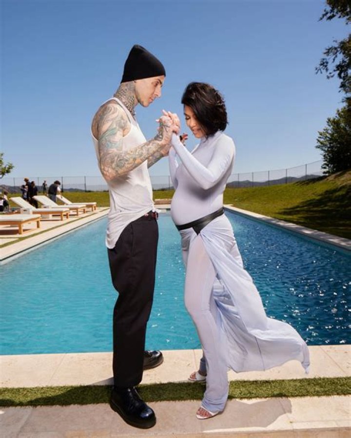 Kourtney Kardashian Professes Her Love For Travis Barker In Sweet Note To BF