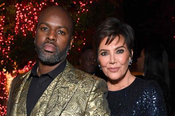 Kris Jenner Makes Out With BF Corey & Asks ‘KUWTK’ Crew To Leave So They Can Have ‘10 Minutes’ Alone  