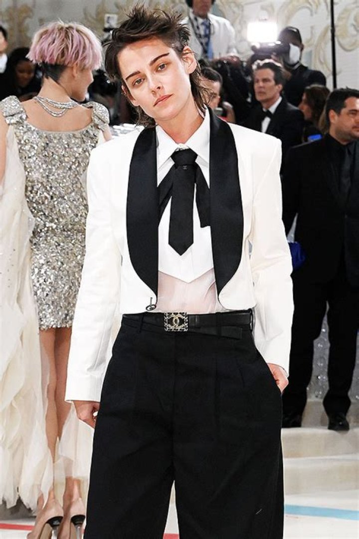 Kristen Stewart’s Met Gala 2023 Outfit: Photo – Hollywood Life