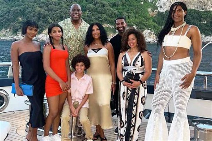 ‘KUWTK’: Kourtney Admits She Had The ‘Best Time’ On Vacation With Sofia & Scott