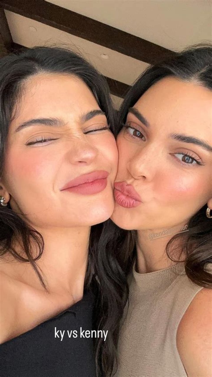 Kylie Jenner Vs. Kendall Jenner: Feud Brewing Now That Kylie’s Modeling Too
