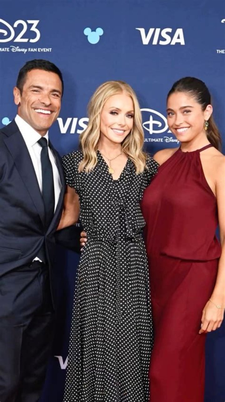 Lola Consuelos, 17, Rocks Festive Velvet Mini In Rare Red Carpet Appearance With Mom Kelly Ripa
