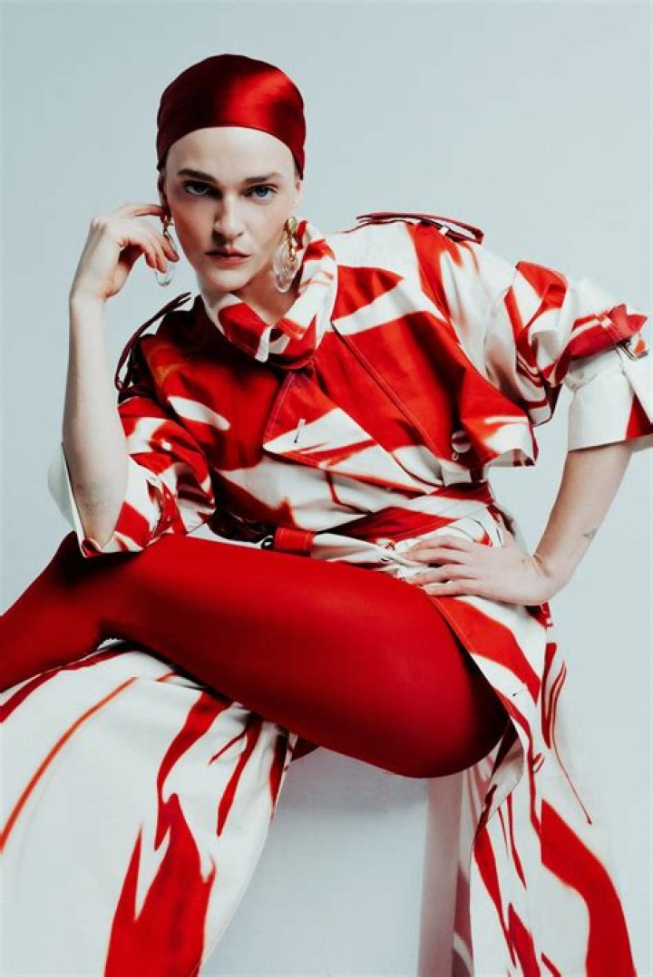 Madeline Brewer — SEE PICS