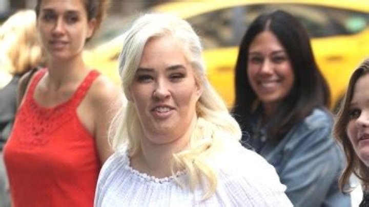 Mama June Is Planning on Taking Anna Cardwell’s Ashes to Disneyland – Hollywood Life