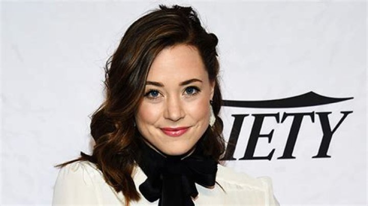 ‘Mean Girls’ Broadway’s Erika Henningsen Advice To Avoid Regina George – Hollywood Life
