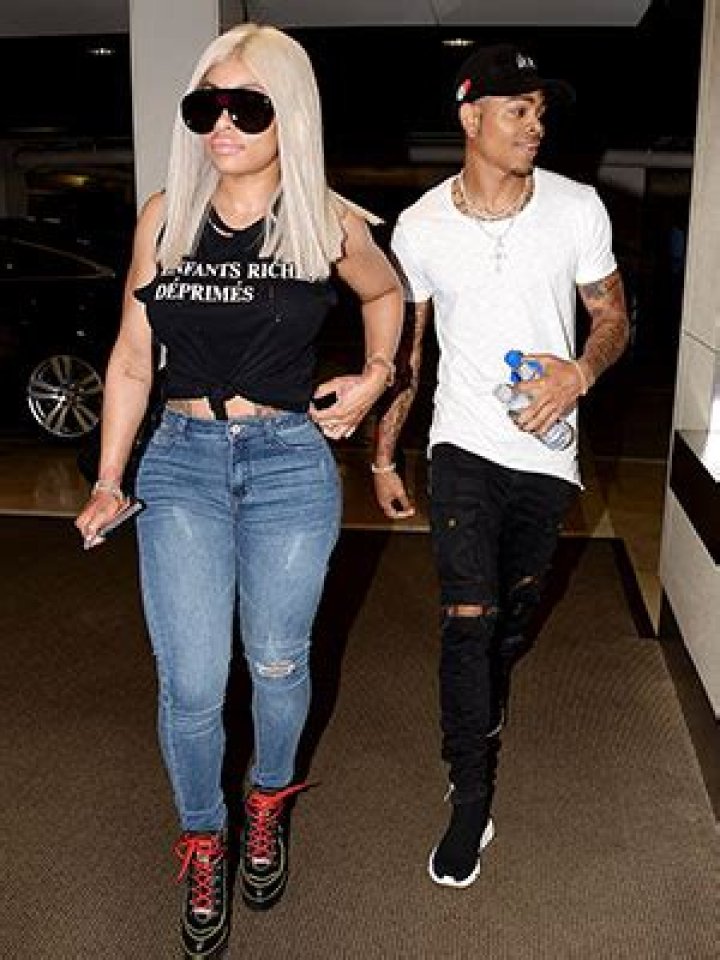 Mechie — See Pics – Hollywood Life