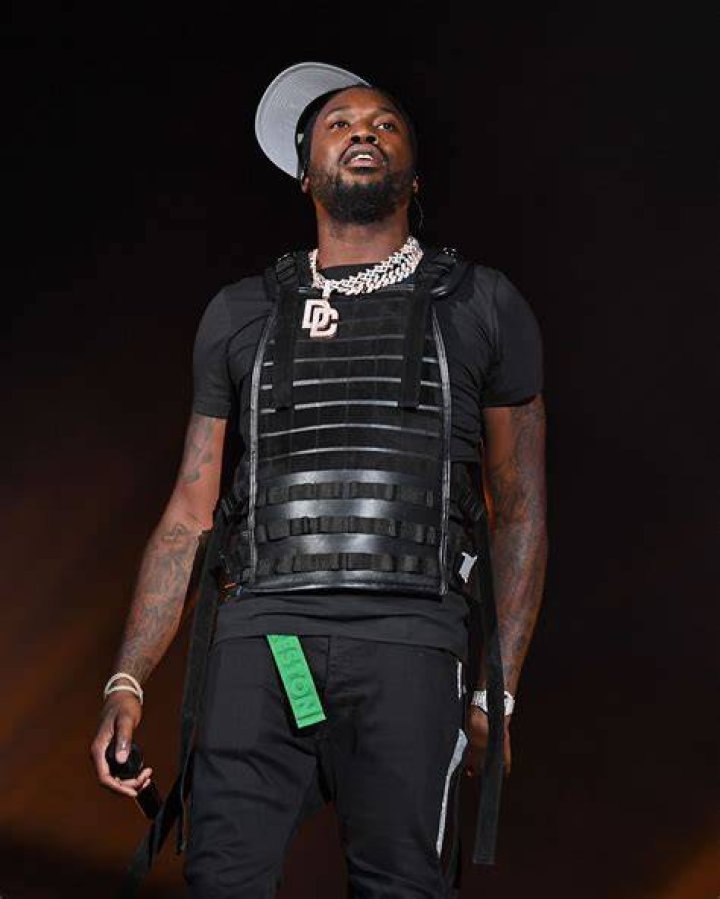 Meek Mill Celebrity Profile – Hollywood Life