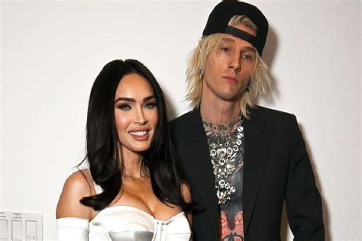 Megan Fox Rocks A Crop Top As She Cuddles Up To Machine Gun Kelly On Date Night — Photo