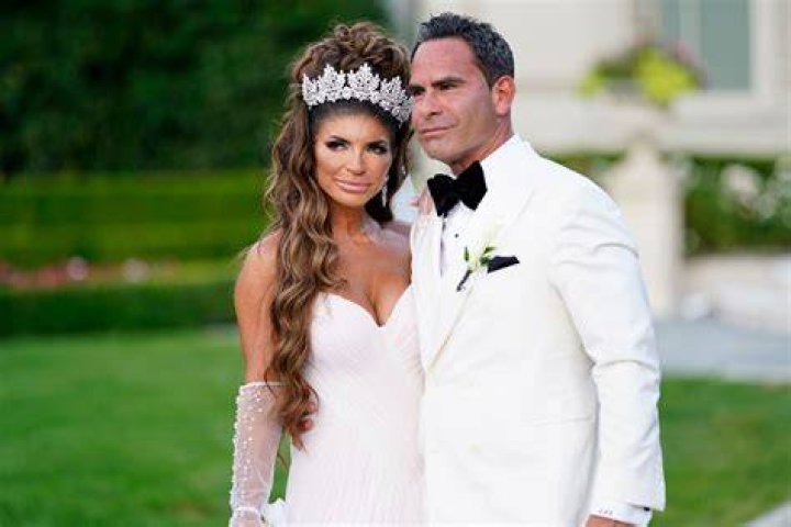 Melissa Gorga Shades Teresa Giudice’s Husband Joe: I ‘Never Thought He Was The Greatest’