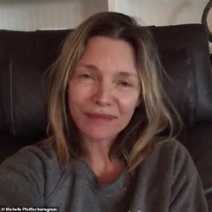 Michelle Pfeiffer, 62, Proves She’s Ageless In Gorgeous New Makeup-Free Selfie