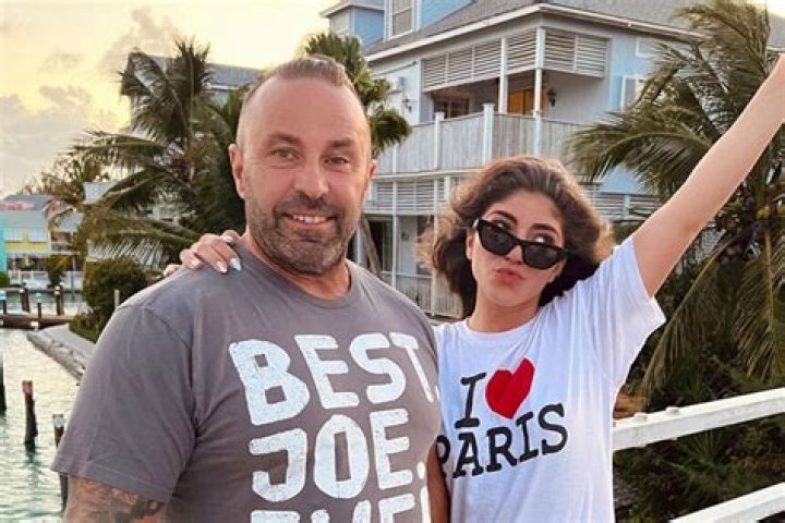 Milania Giudice, 15, Looks Just Like Mom Teresa While Reuniting With Dad Joe In The Bahamas: See Beach Pics