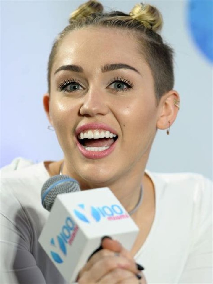 Miley Cyrus’ ‘Adore You’ — Song About Liam Hemsworth Split On ‘Bangerz’ – Hollywood Life