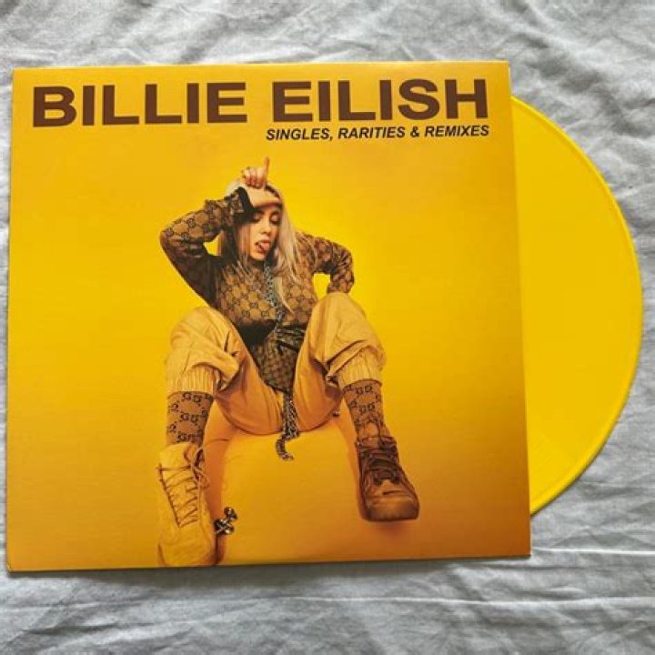 Miley Cyrus Breaks Down & Remixes Billie Eilish Jam ‘my future’ Into Jazz Cover — Watch