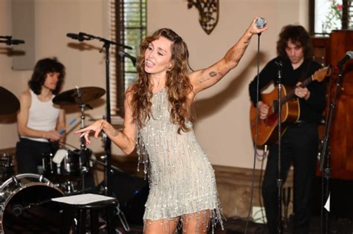 Miley Cyrus: Racy Reason She Chose To Perform With A Cat At The AMAs