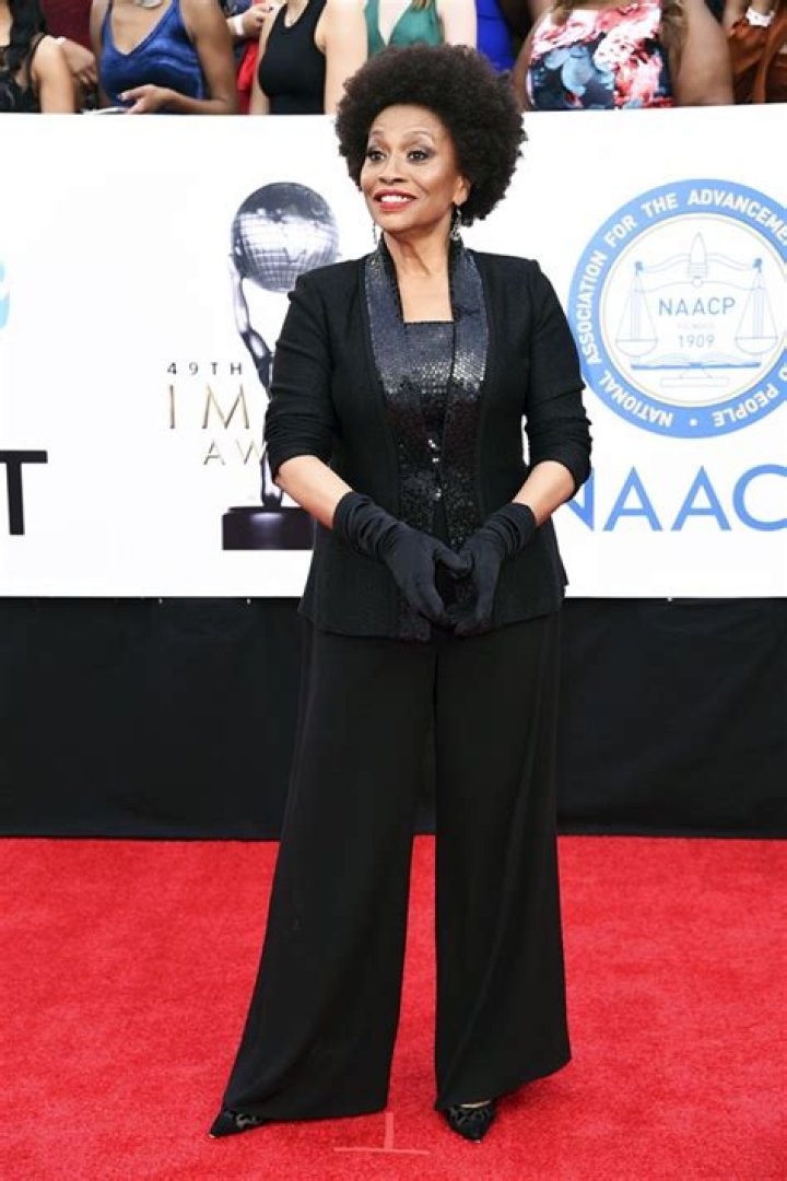 NAACP Image Awards 2018: Red Carpet — PICS