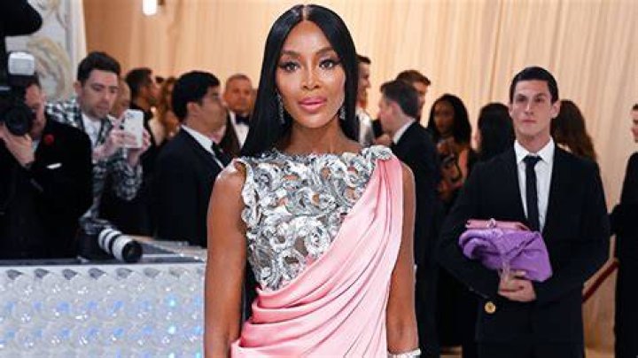 Naomi Campbell’s Met Gala 2023 Dress: Photos – Hollywood Life