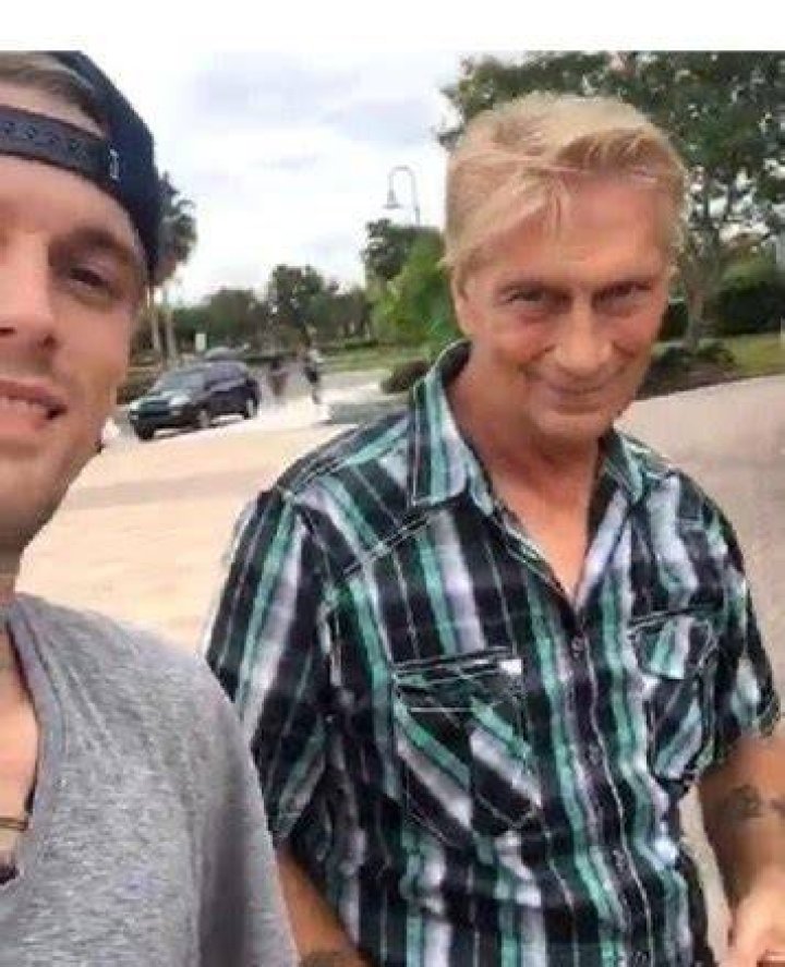 Nick Carter’s Dad Died — Father Of BSB Singer Found Dead At 65 – Hollywood Life