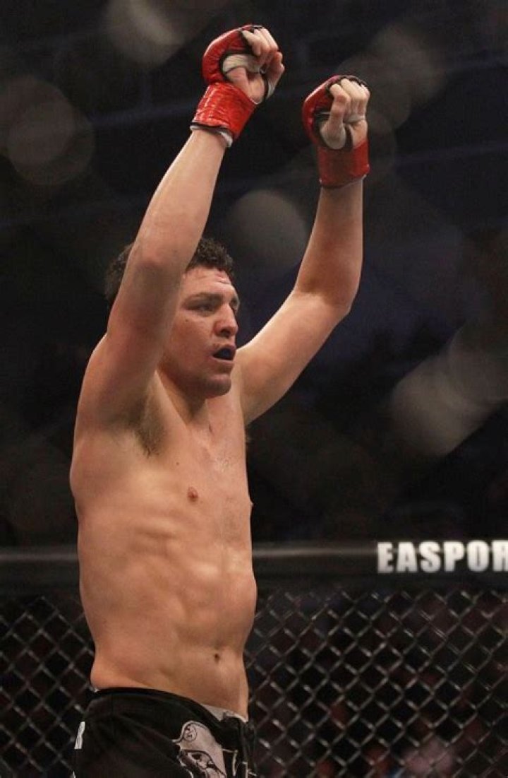 Nick Diaz — Photos Of The UFC Welterweight Fighter – Hollywood Life