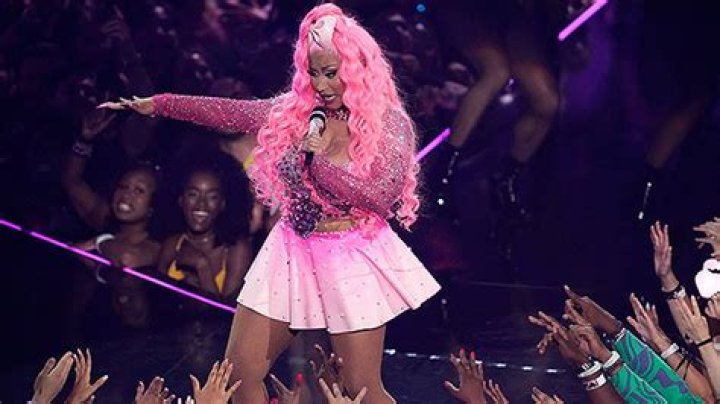 Nicki Minaj & More – Hollywood Life