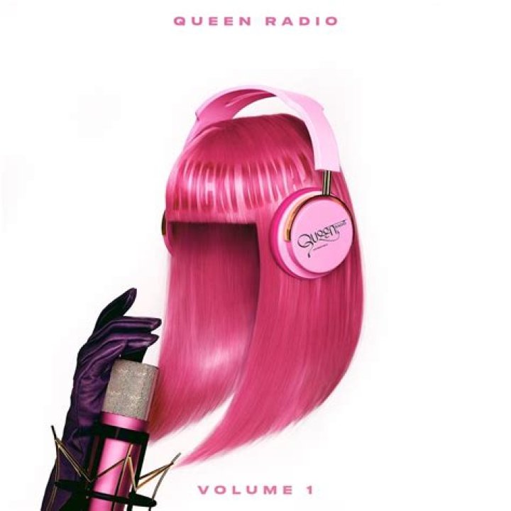 Nicki Minaj Pops Her Booty In Tight Black Pants After Bashing Wendy Williams On Queen Radio