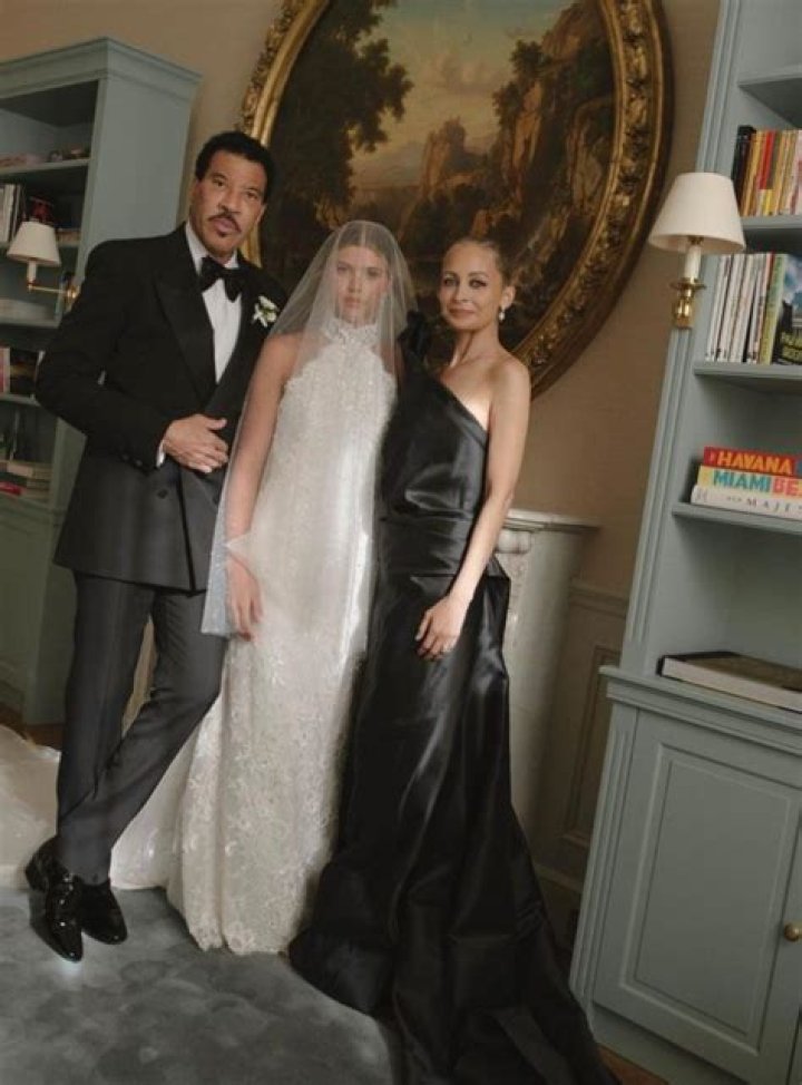 Nicole Richie Attends Paris Hilton’s Wedding – Photos – Hollywood Life