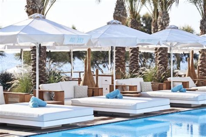 Nikki Beach Porto Heli and Santorini Are the Ultimate Greek Getaways – Hollywood Life