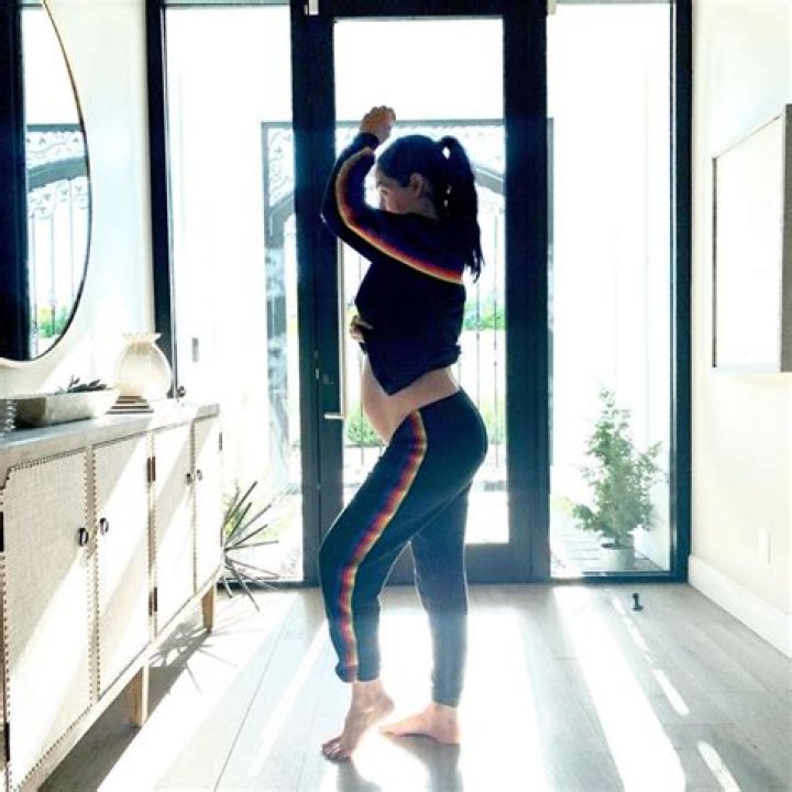 Nikki Bella Shows Off Bare Baby Bump At 29 Weeks & Reveals Her Belly Button Is Starting To ‘Pop’