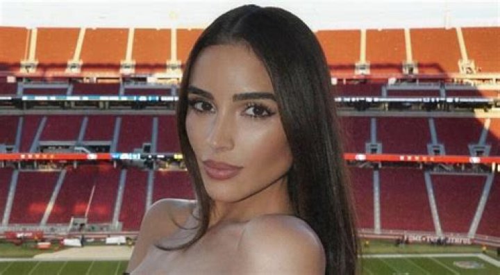 Olivia Culpo Stuns In Bikini During Pool Day With Boyfriend: Photos – Hollywood Life
