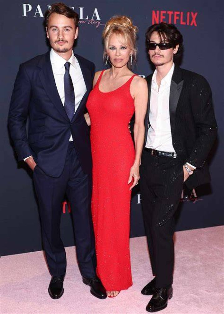 Pamela Anderson Will ‘Tell Her Story’ In New Netflix Doc After Sex Tape Series