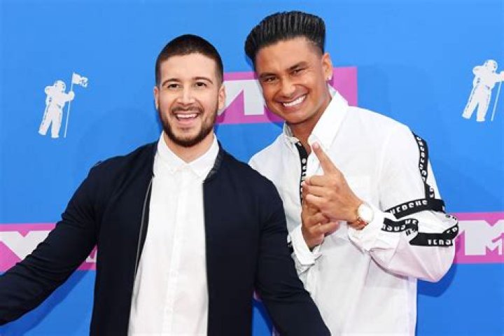 Pauly D & Vinny Prank The New Guys – Hollywood Life