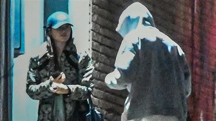 Pete Davidson & Chase Sui Wonders Spotted At His NYC Apartment: Photos – Hollywood Life