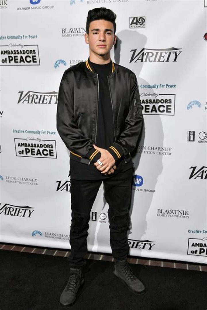 [PHOTOS] Daniel Skye — PICS – Hollywood Life