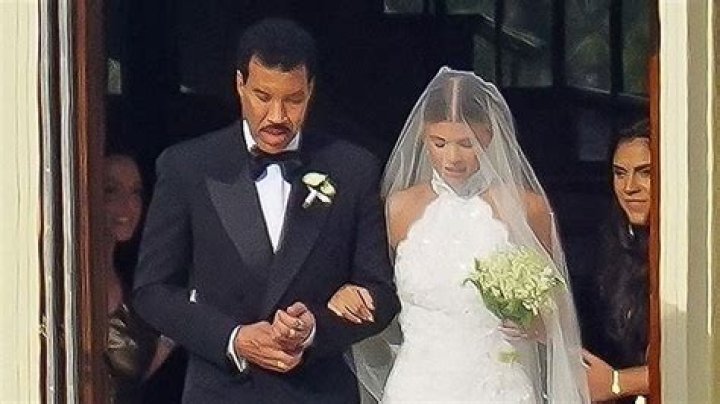 Photos Of Gown To Marry Elliot Grainge – Hollywood Life