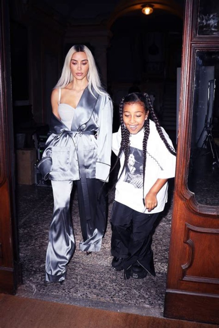 Photos Of The Mom/Daughter Duo – Hollywood Life