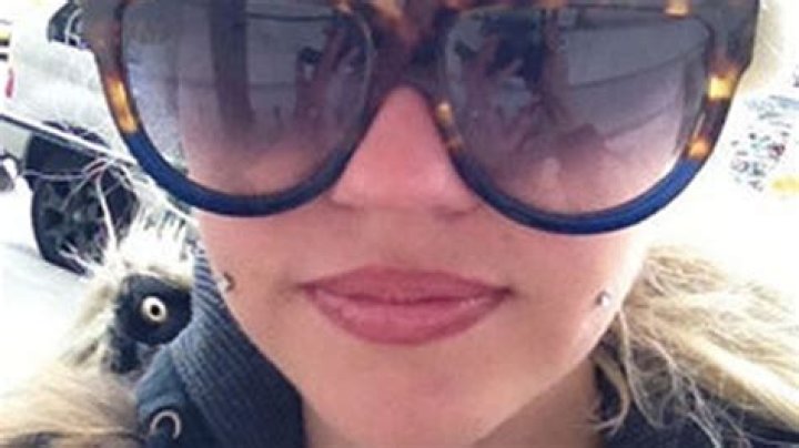 [PIC] Amanda Bynes’ Face Piercing — Former Child Star Debuts Bizarre New Look – Hollywood Life