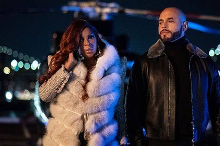 ‘Power Book 2’ Star On Monet’s Son Secret & Diana Reaction: Interview – Hollywood Life