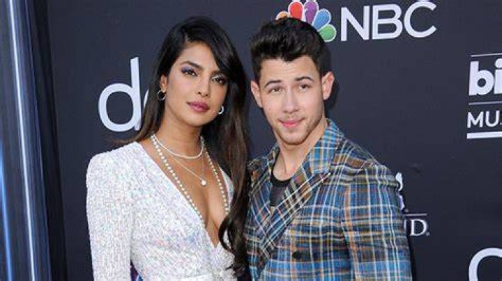 Priyanka Chopra Jokes About Age Gap With Nick Jonas: Video – Hollywood Life