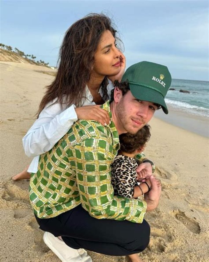 Priyanka Chopra Shares New Vacation Photos With Nick Jonas and Malti – Hollywood Life