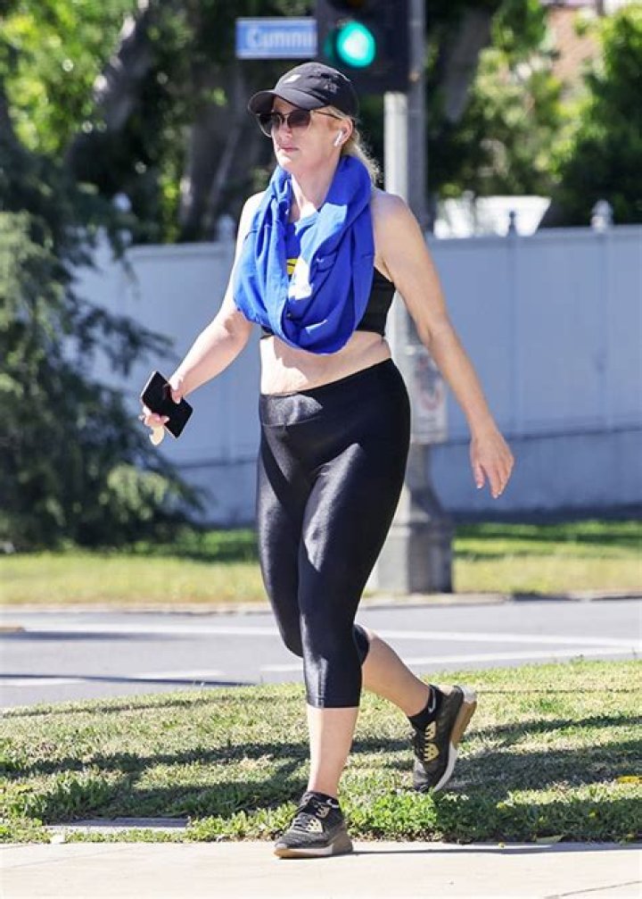 Rebel Wilson Rocks Crop Top For Hike After 77 Lb. Weight Loss: Photo